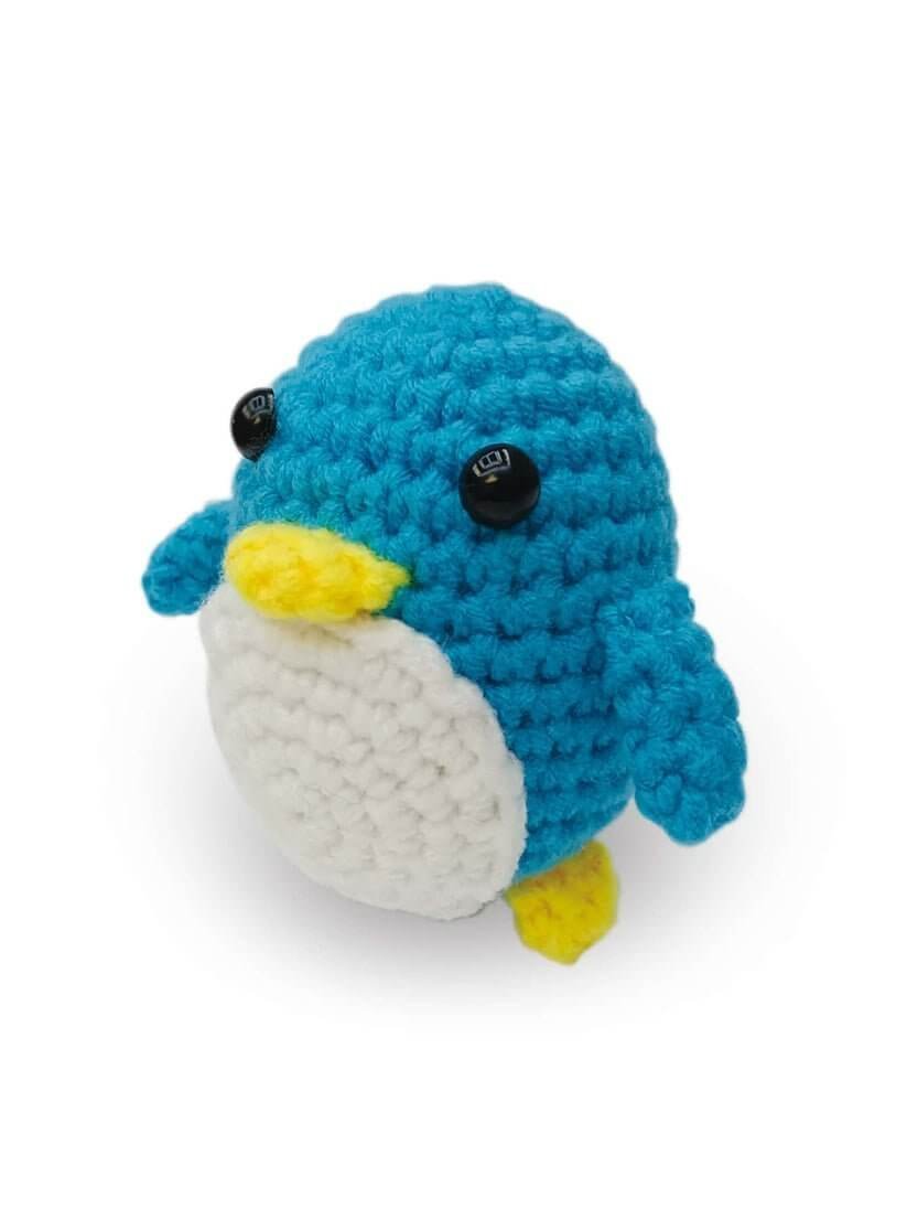 Penguin Crochet Package with Turorial || مجموعة كروشيه مع فيديو توضيحي شكل بطريق - مكتبة اكسبريس الكويت